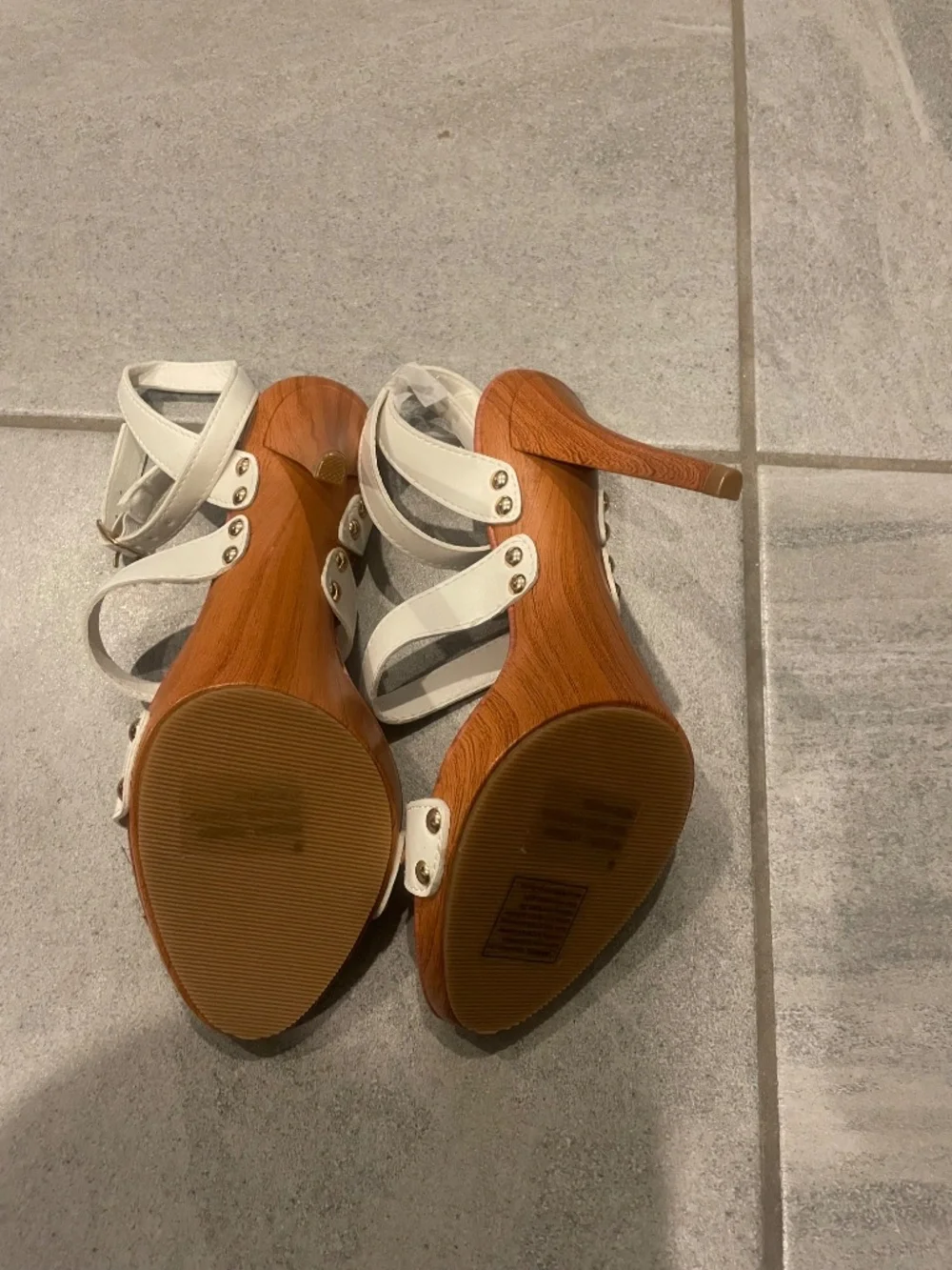 FASHION NOVA White High Heel Sandals